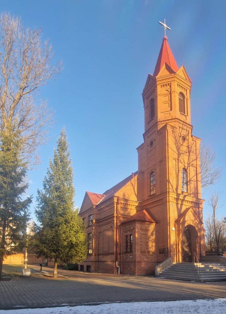 Kościół Miłosierdzia Bożego w Chełmie – zimowe ujęcie